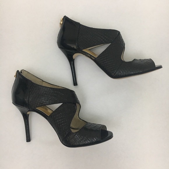 {Michael Kors} Heels - Picture 3 of 8